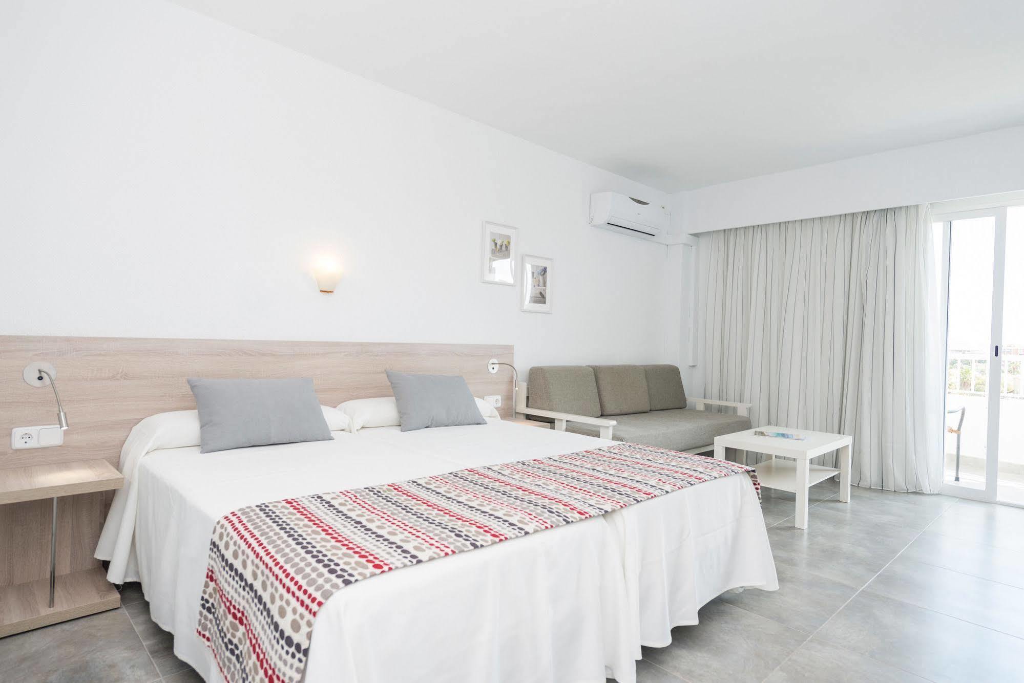 Apartamentos Siesta I Port de Alcudia  ภายนอก รูปภาพ