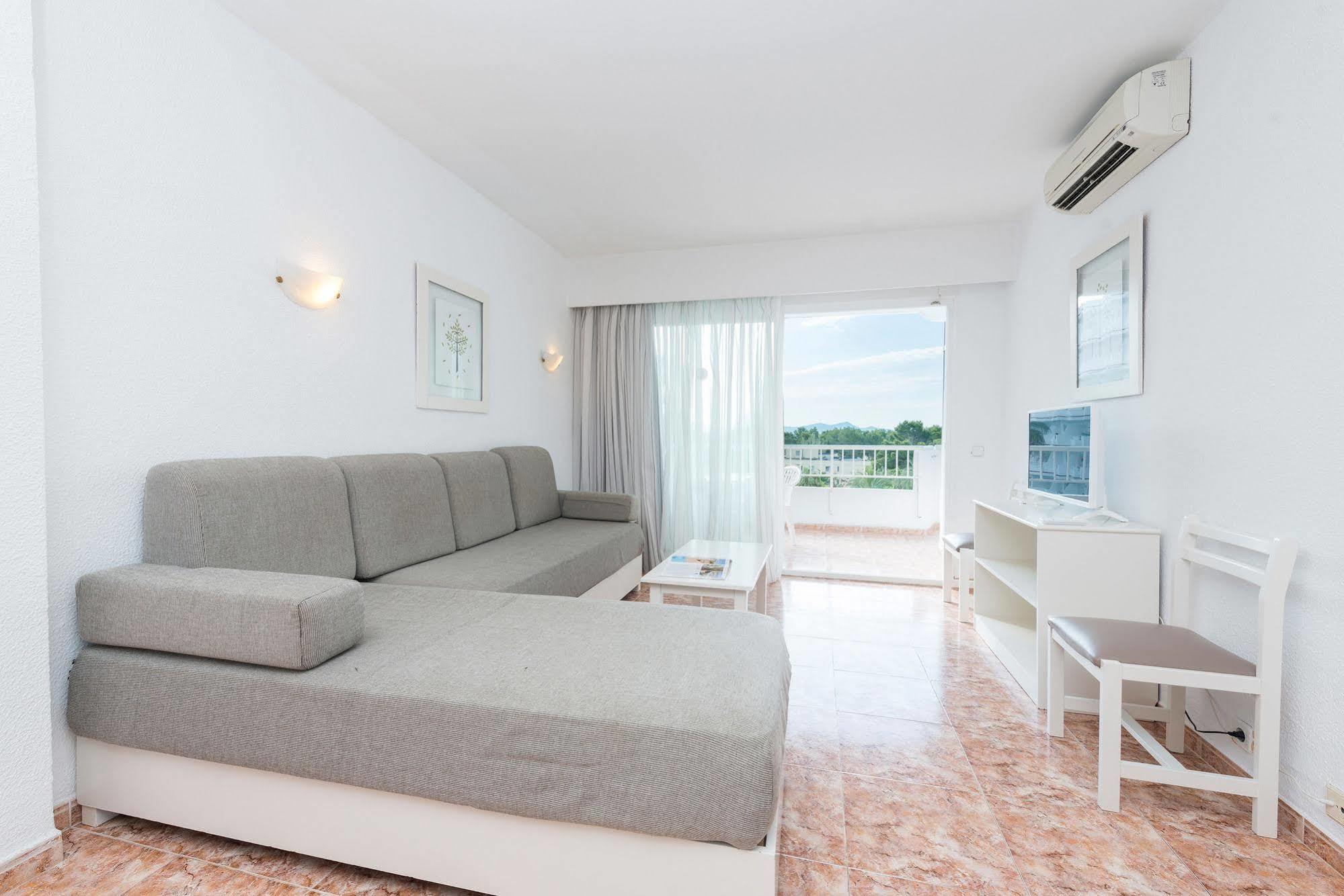 Apartamentos Siesta I Port de Alcudia  ภายนอก รูปภาพ