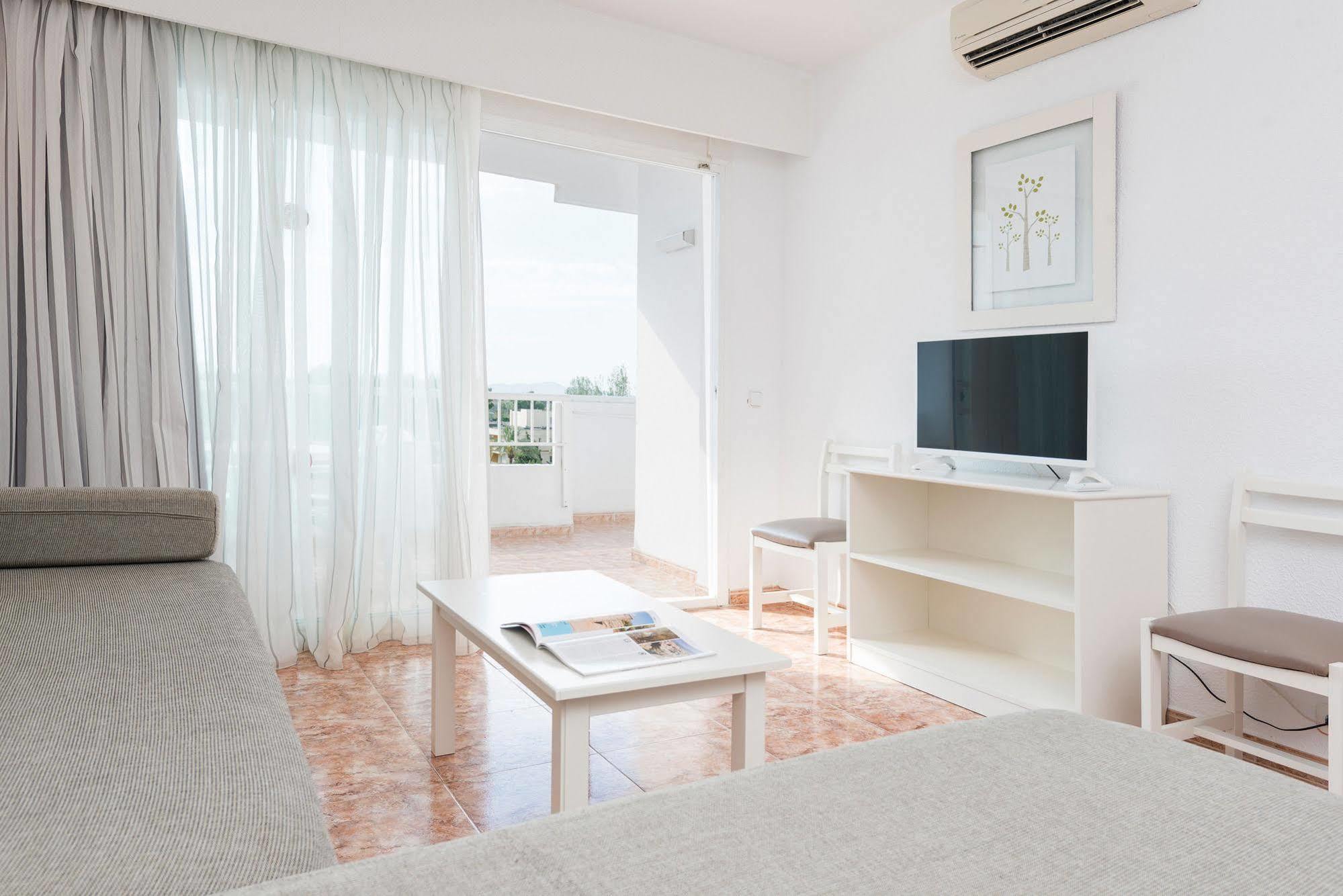 Apartamentos Siesta I Port de Alcudia  ภายนอก รูปภาพ