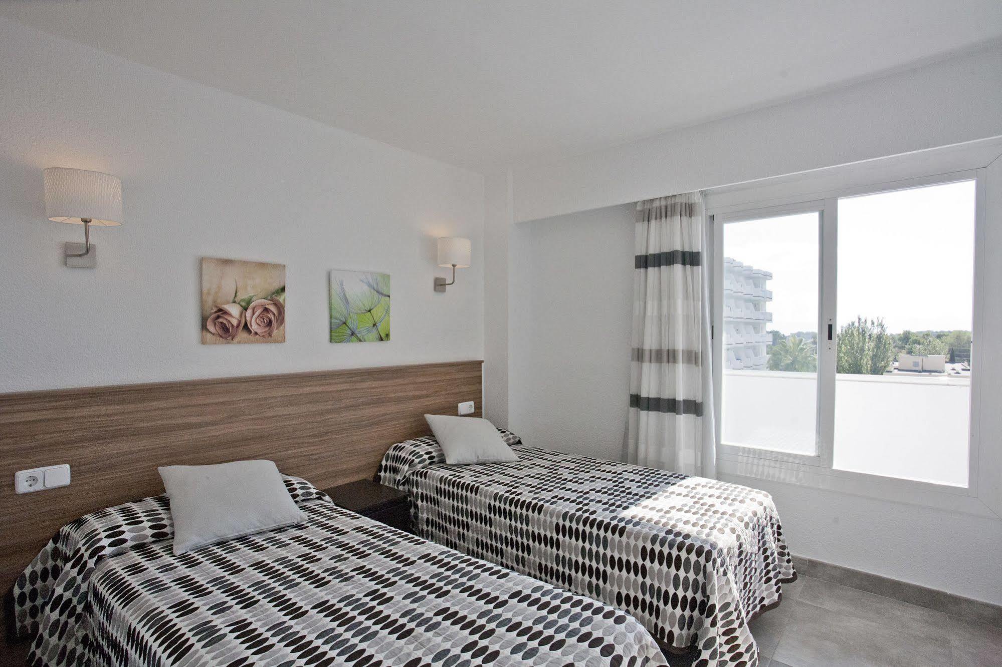 Apartamentos Siesta I Port de Alcudia  ภายนอก รูปภาพ